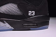 AIR JORDAN 5 RETRO BLACK METALLIC SILVER 136027-010 - 4