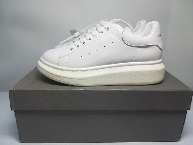Alexander McQueen All White - 1