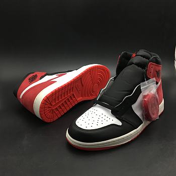 Nike Air Jordan 1 Retro High OG 555088-112