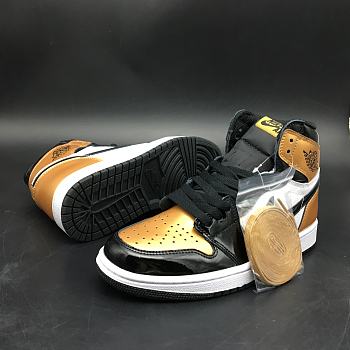 AIR JORDAN 1 RETRO GOLD TOE BLACK GOLD JANUARY 2018 AQ7474-001