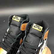 AIR JORDAN 1 RETRO GOLD TOE BLACK GOLD JANUARY 2018 AQ7474-001 - 4