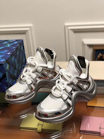 Louis Vuitton ARCHLIGHT SNEAKER 2020-10