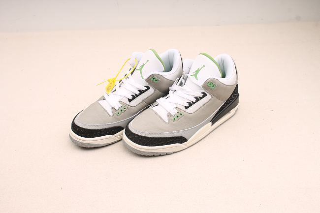 Air Jordan 3 Retro Chlorophyll - 1