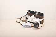 Travis Scott x Air Jordan 1 CD4487-100  - 1