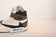 Travis Scott x Air Jordan 1 CD4487-100  - 4