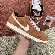 Nike SB Dunk Low Pro Iso DK Russet  DH1319-200 - 6