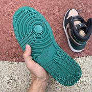 Air Jordan 1 Retro High Bio Beige Anthracite Mystic Green (W)  AH7389-203 - 2