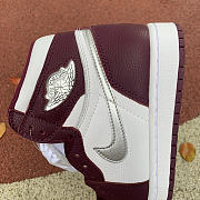 Air Jordan 1 Retro High OG Bordeaux 555088-611 - 3