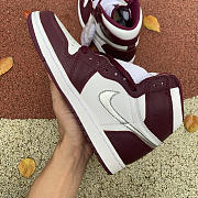 Air Jordan 1 Retro High OG Bordeaux 555088-611 - 5