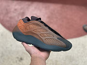 Yeezy Boost 700 V3 Copfad GY4109   - 6