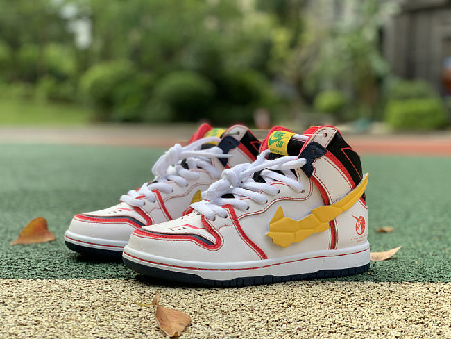 Nike SB Dunk High RX-0 Unicorn Gundam DH7717-100 - 1