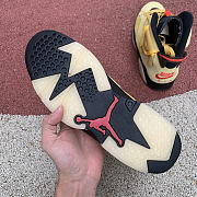 Travis Scott x Air Jordan 6 “Yellow” - 3