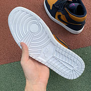  Nike Air Jordan 1 Mid SE Premium 'Stain Gold' 852542-401 - 2