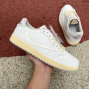 Air Jordan 1  Travis Scott Low Cream  DM7866-169 - 3