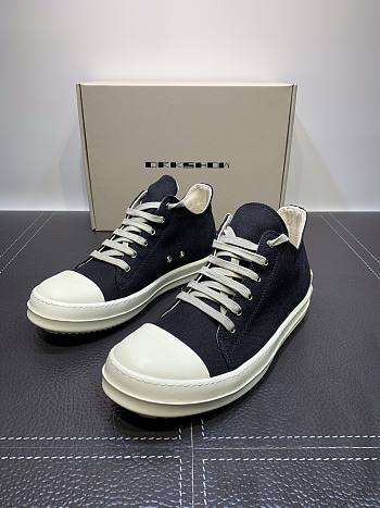  RICK OWENS Low Sneaks Black & Milk