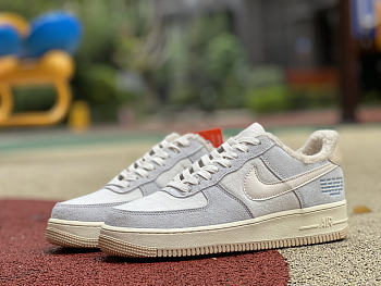 AIR FORCE 1 '07 LV8light khaki DO7195-012
