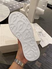 Alexander McQueen 001 - 2