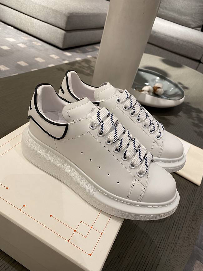 Alexander McQueen 004 - 1