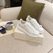 Alexander McQueen 008 - 1