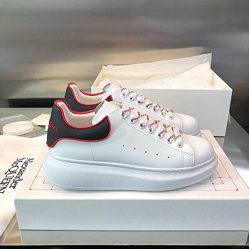 Alexander McQueen 010