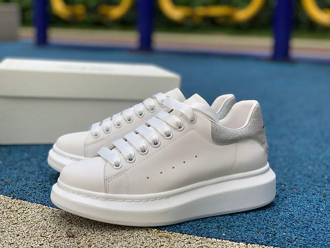 Alexander McQueen 015 - 1