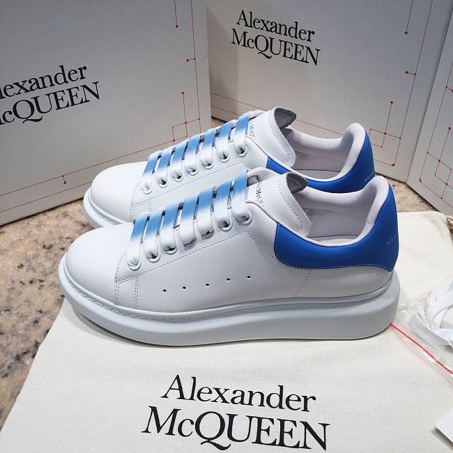 Alexander McQueen 024 - 1