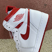 Air Jordan 1 Retro Metallic Red (2017) 555088-103 - 5