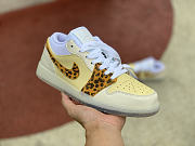 Air Jordan 1 Low SNKRS Day (W) - DN6998-700 - 2
