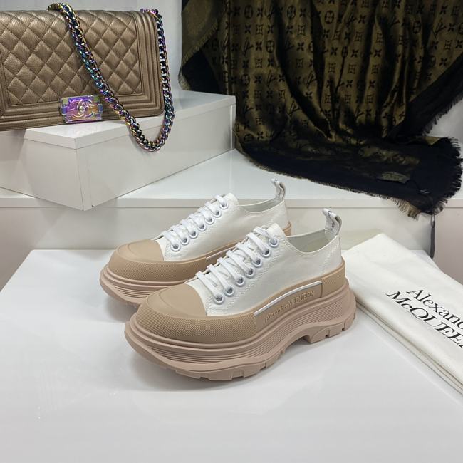 Alexander McQueen 027 - 1