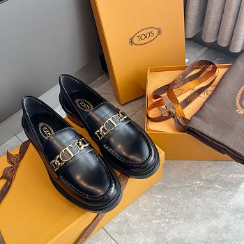  TOD'S 009