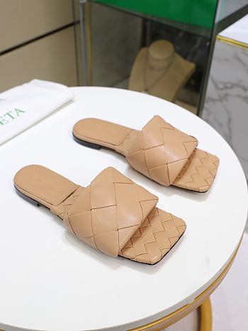 Bottega Veneta Sandal 017