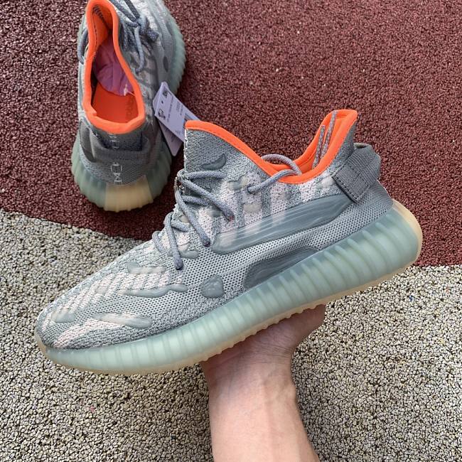 Yeezy Boost 350 V3 Runner - 1