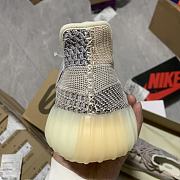Adidas Yeezy Boost 350 V2 'Ash Pearl' GY7658 - 2