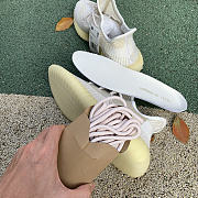 Adidas Yeezy Boost 350 V2 'Natural' FZ5246 - 3