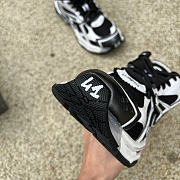 Balenciaga Runner White Black White 677403W3RB29010 - 2