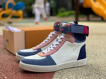 Louis Vuitton LV RIVOLI Sneaker 01