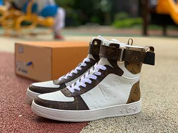 Louis Vuitton LV RIVOLI Sneaker 02