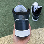 Nike Air Jordan 1 Mid GS 'Armory Navy' 554725-411 - 3