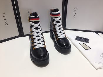 Gucci 040