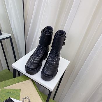 Gucci 042