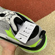 Balenciaga Triple S Clear Sole White Green  541624W2GT19042 - 4