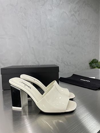 OPEN HEEL Glossy calf leather Bold & Black Begie
