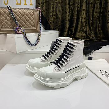Alexander McQueen 041