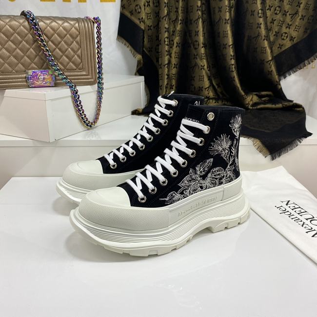 Alexander McQueen 043 - 1