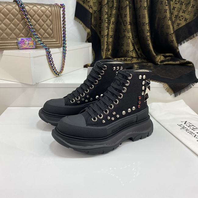 Alexander McQueen 044 - 1