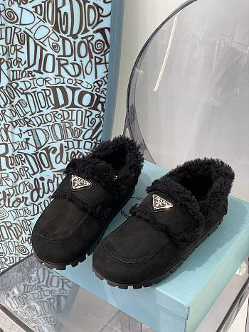 Shearling slippers black