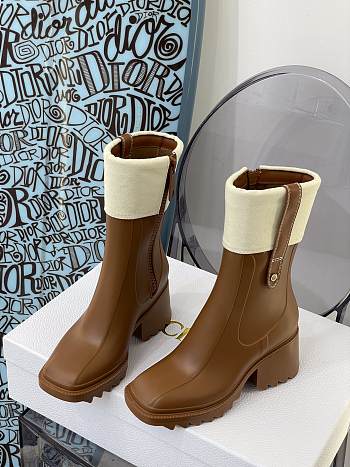 BETTY RAIN BROWN BOOT 05