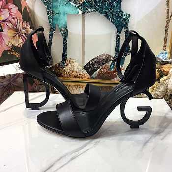Calfskin nappa sandals with DG heel 01