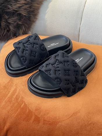 POOL PILLOW COMFORT MULE 01