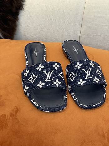 REVIVAL FLAT MULE 04